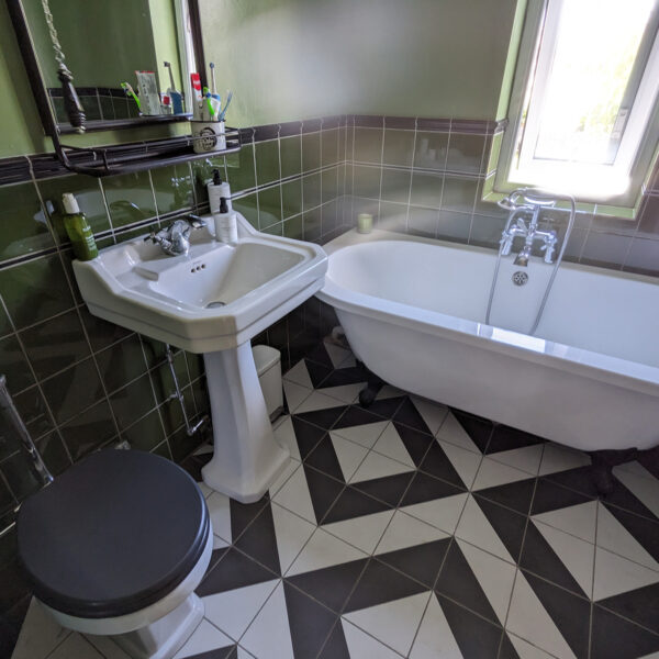 SJH Property Solutions - Bathroom